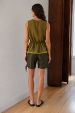 Load image into Gallery viewer, Hunter Green Silk Taffeta Short
